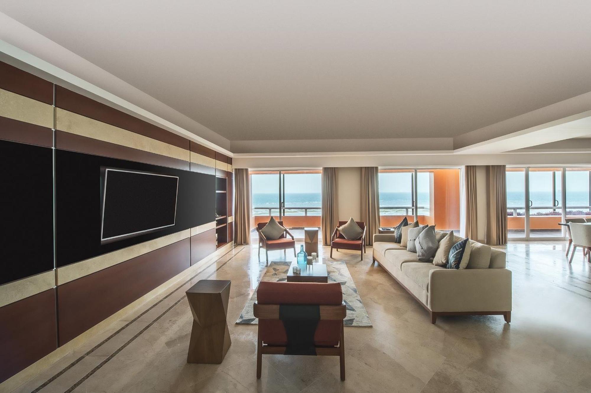Grand Fiesta Americana Hotel 5*